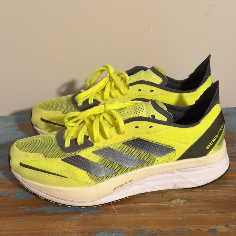 Adidas adizero Boston 11 SIZE 10